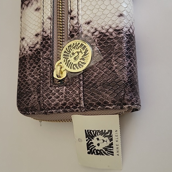 ANNE KLEIN BROWN AND CREAM SNAKE PRINT WALLET - Picture 6 of 6